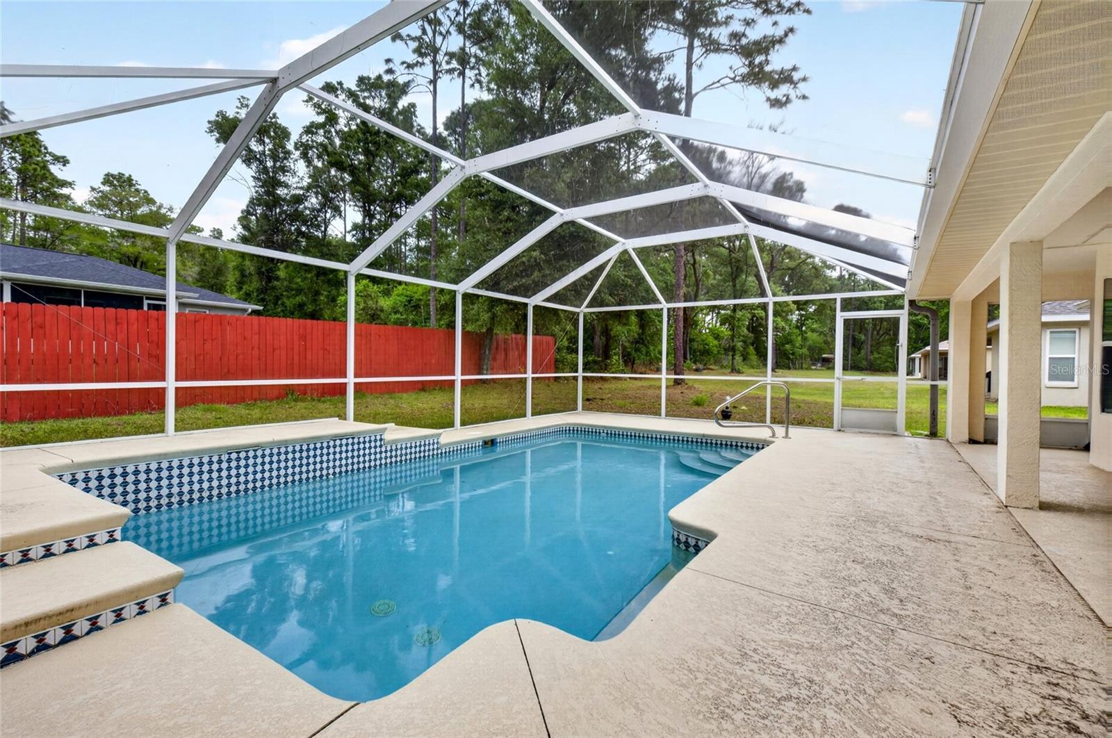 Listing photo id 38 for 123 Camino Lane