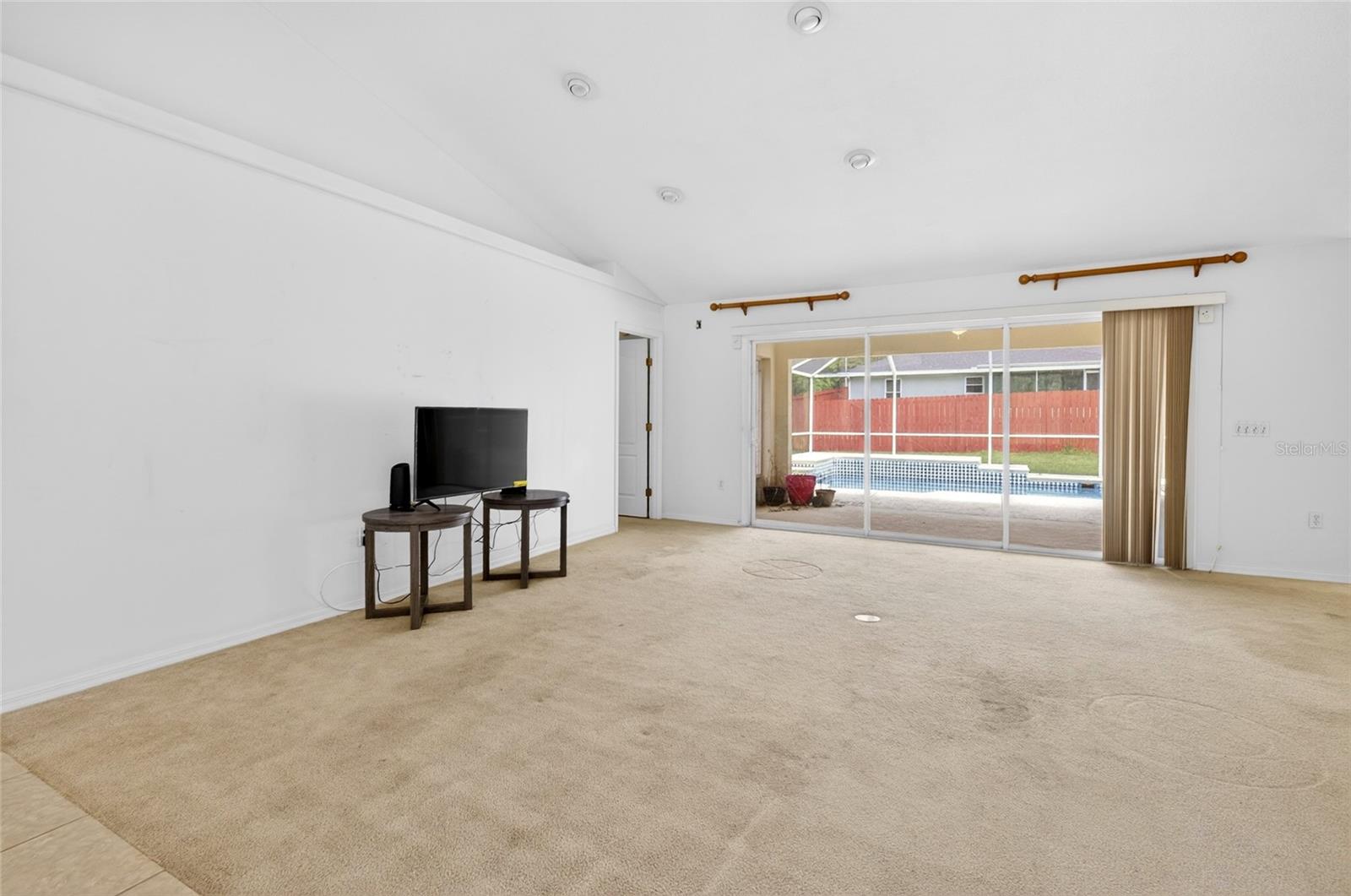 Listing photo id 7 for 123 Camino Lane