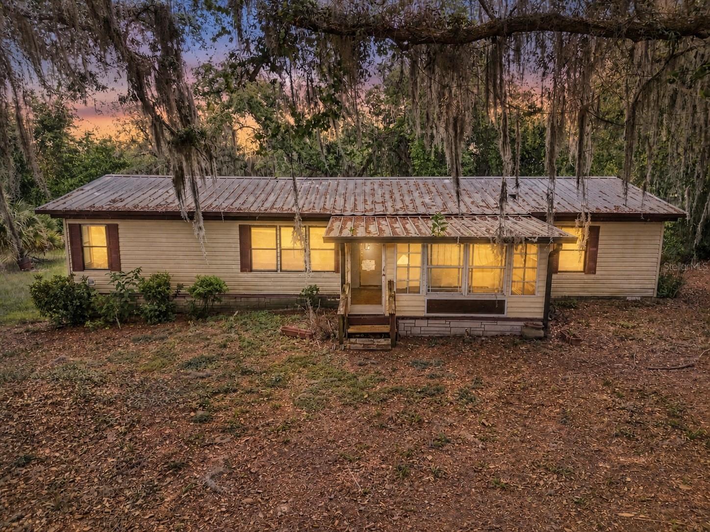 Image 2 of 40 For 18007 90th Street