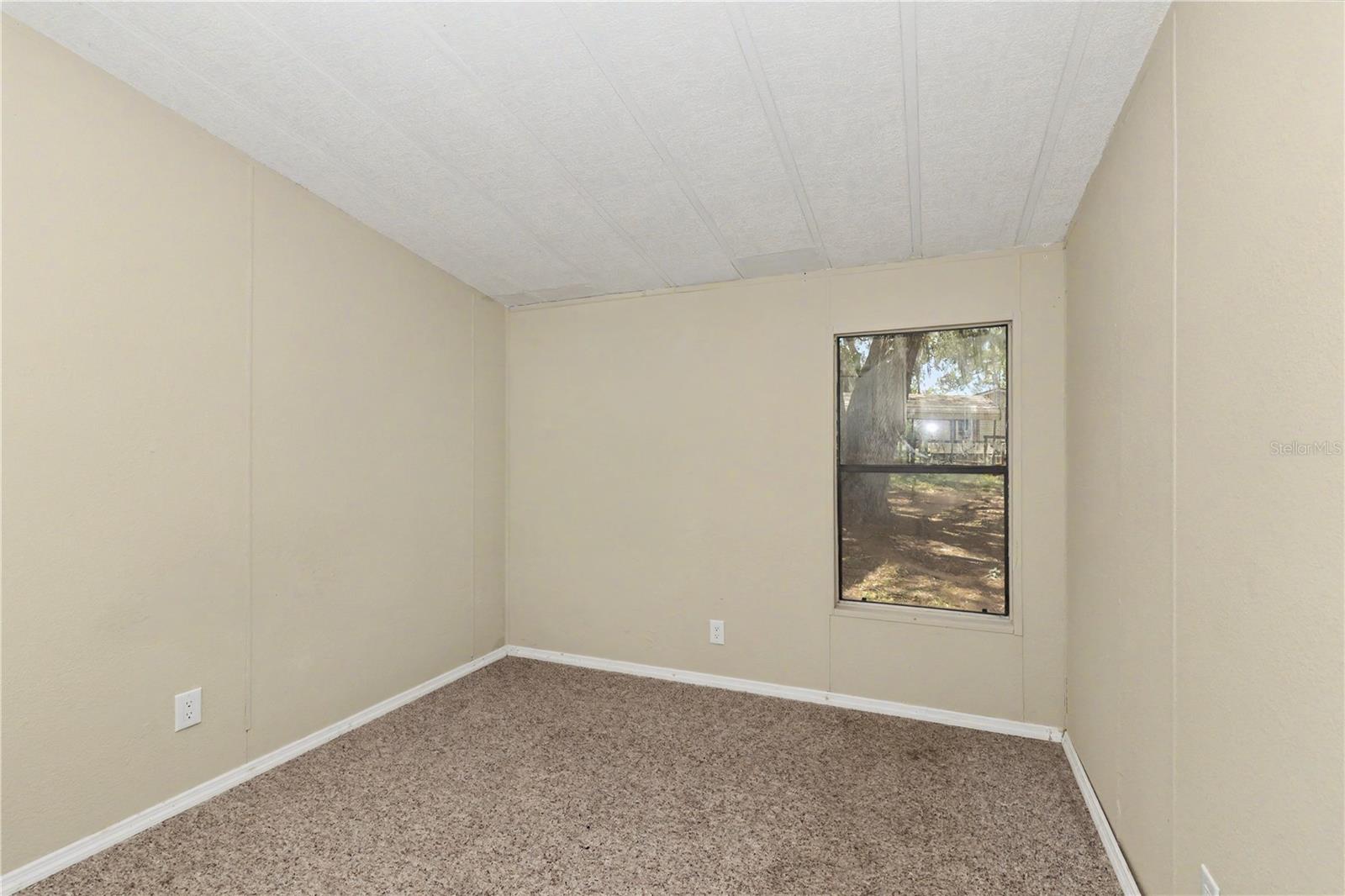 Image 22 of 40 For 18007 90th Street