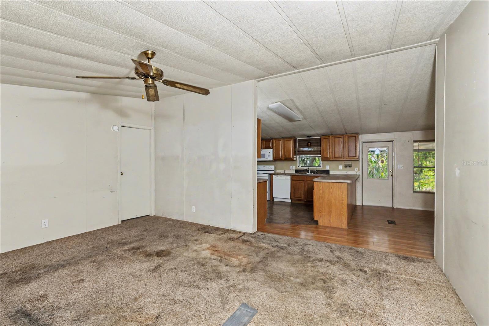 Image 24 of 40 For 18007 90th Street