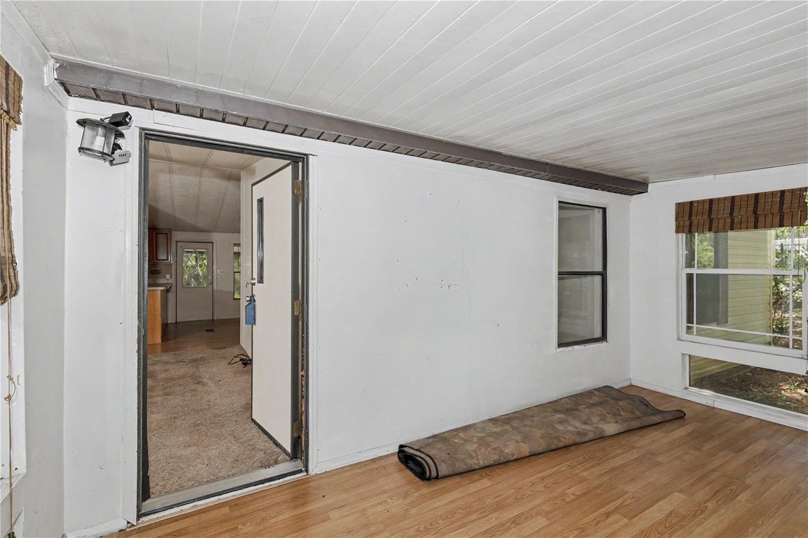Image 26 of 40 For 18007 90th Street