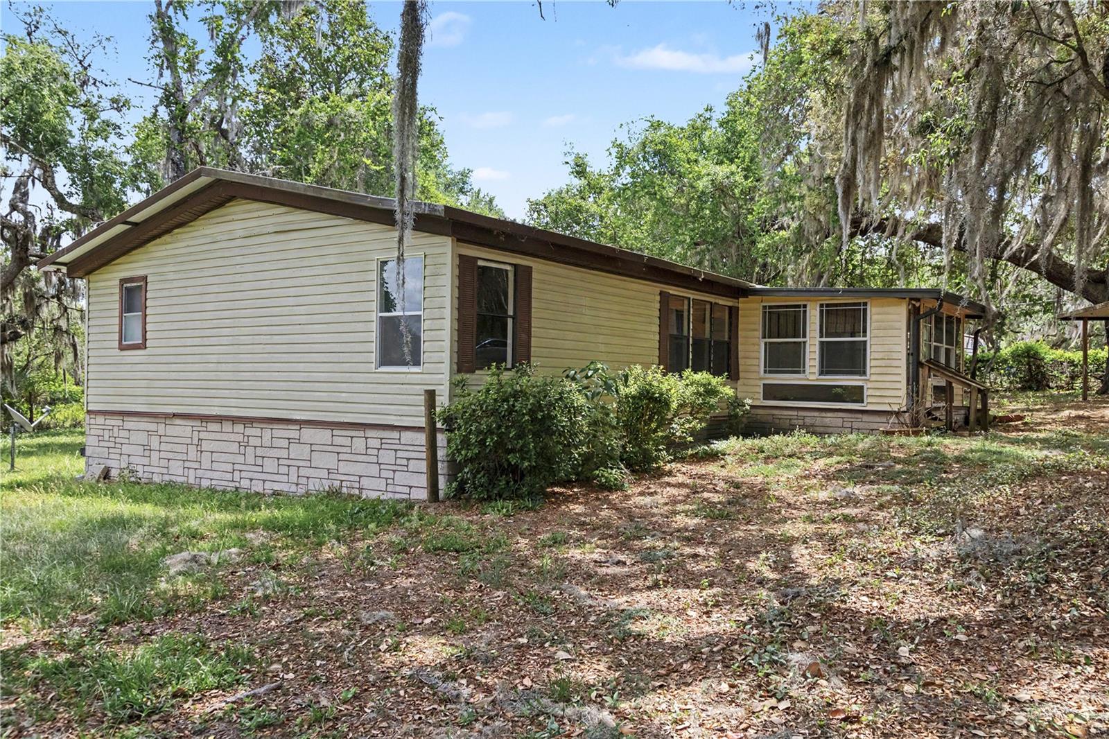 Image 27 of 40 For 18007 90th Street