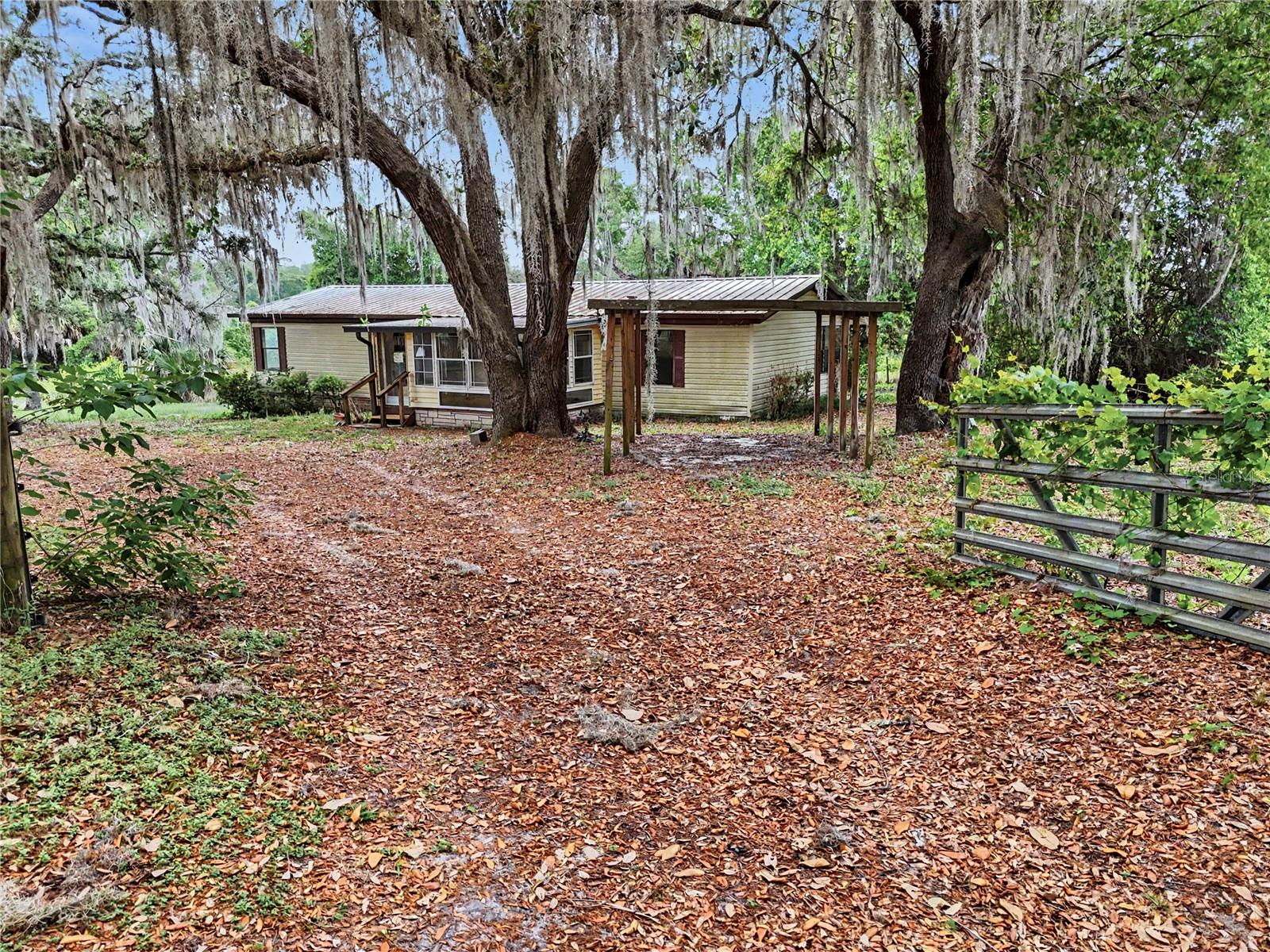 Image 28 of 40 For 18007 90th Street
