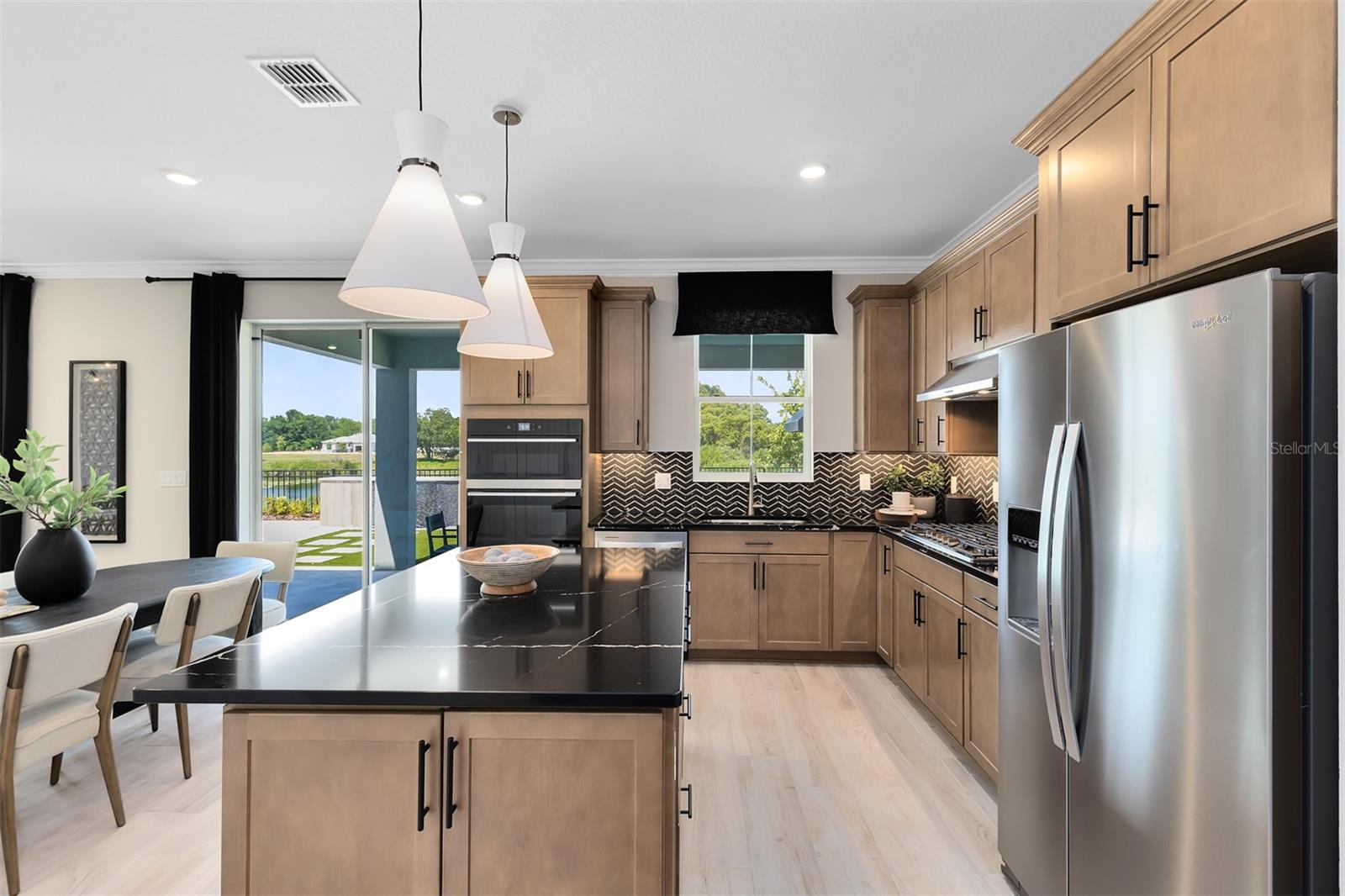 Image 18 of 39 For 403 Winter Grove Boulevard