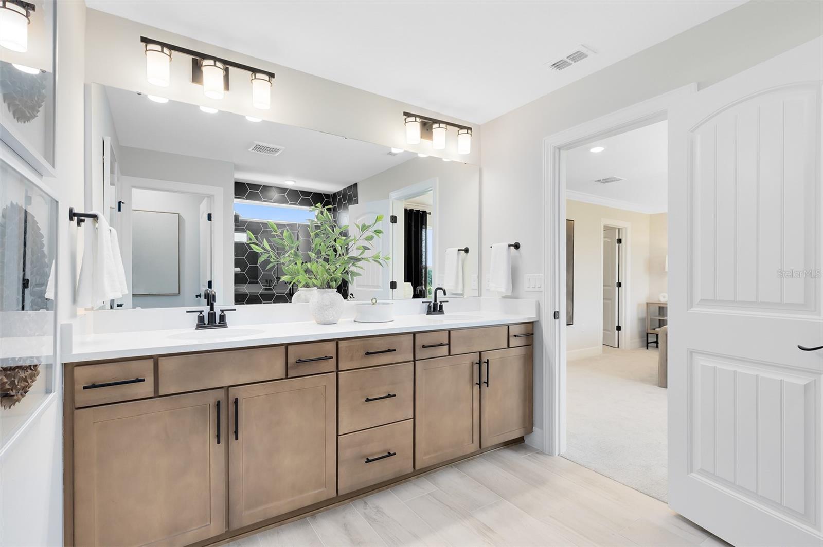 Image 34 of 39 For 403 Winter Grove Boulevard