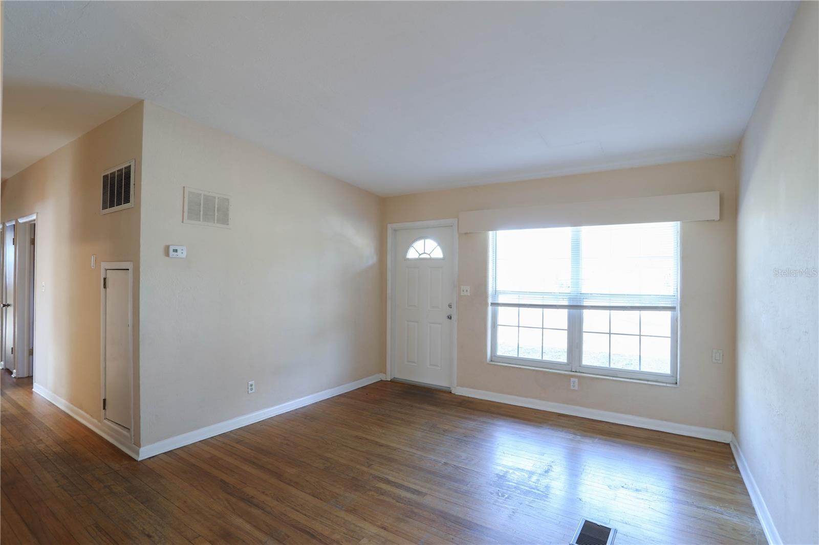 Image 5 of 23 For 1704 Edmundshire Road
