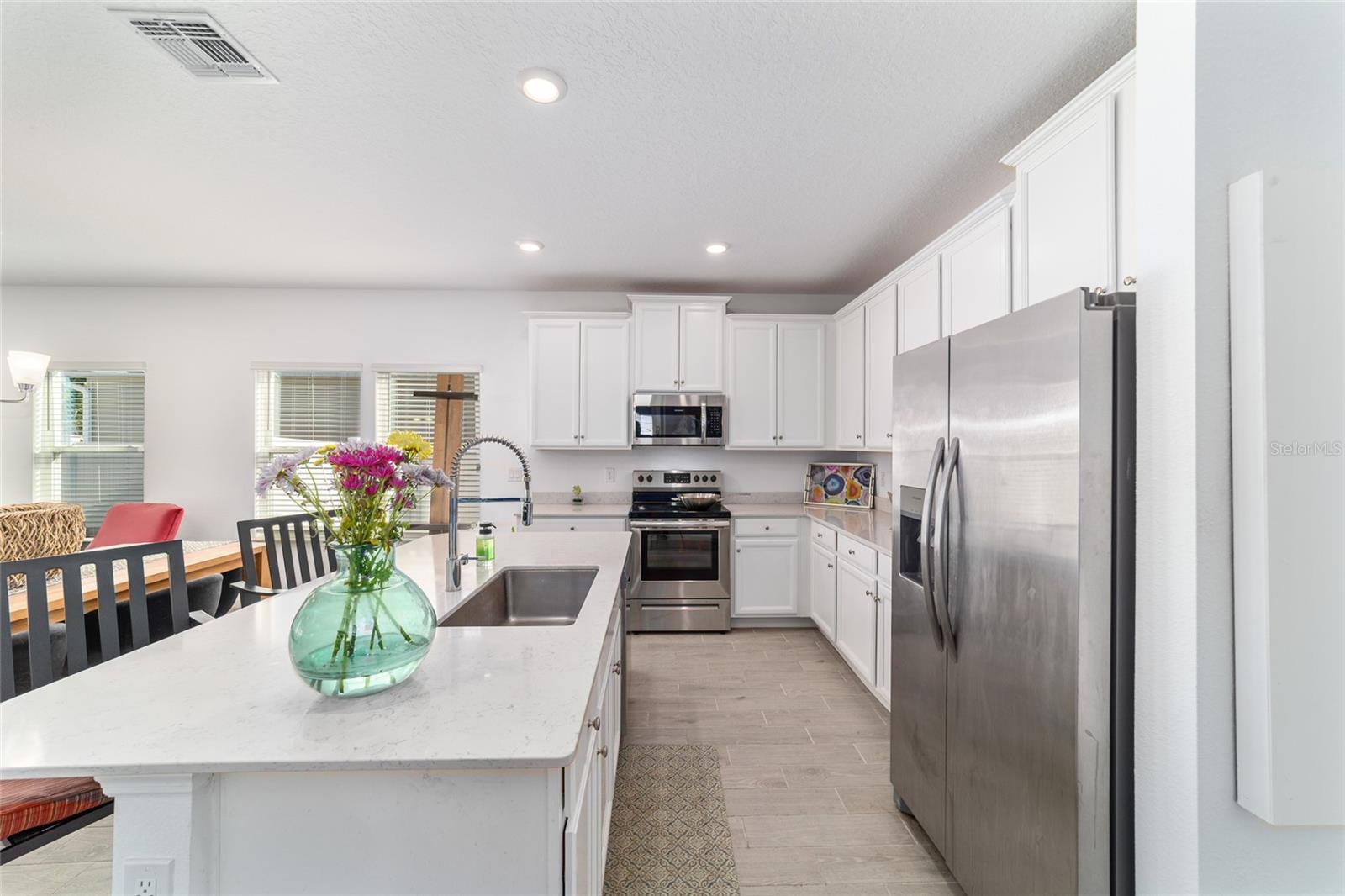 Image 7 of 27 For 7451 76th Terrace