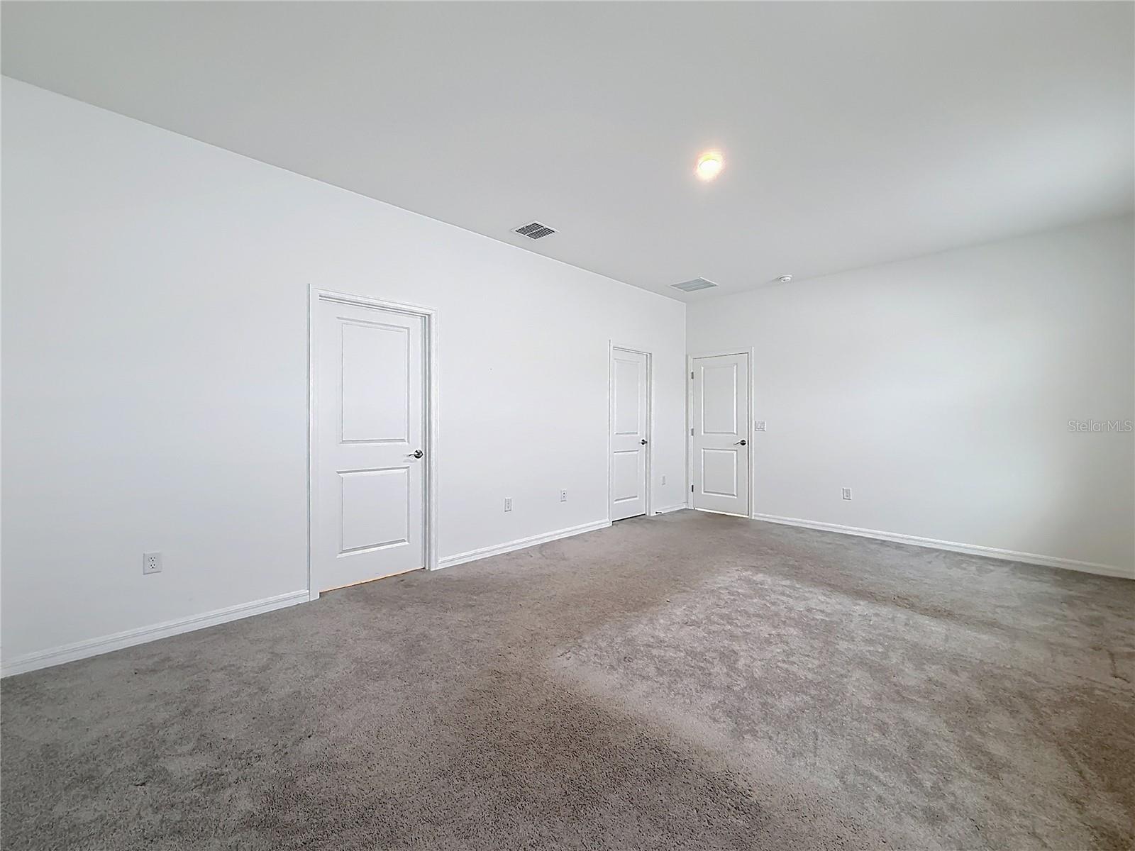 Image 12 of 44 For 418 Quayside Avenue