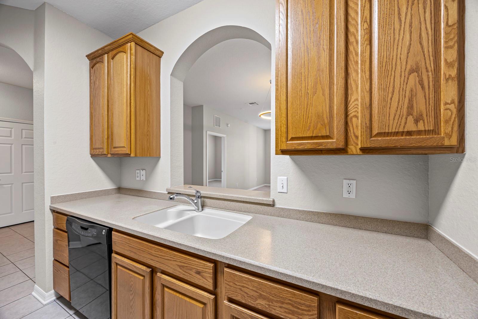 Image 4 of 29 For 1355 Venezia Court 405