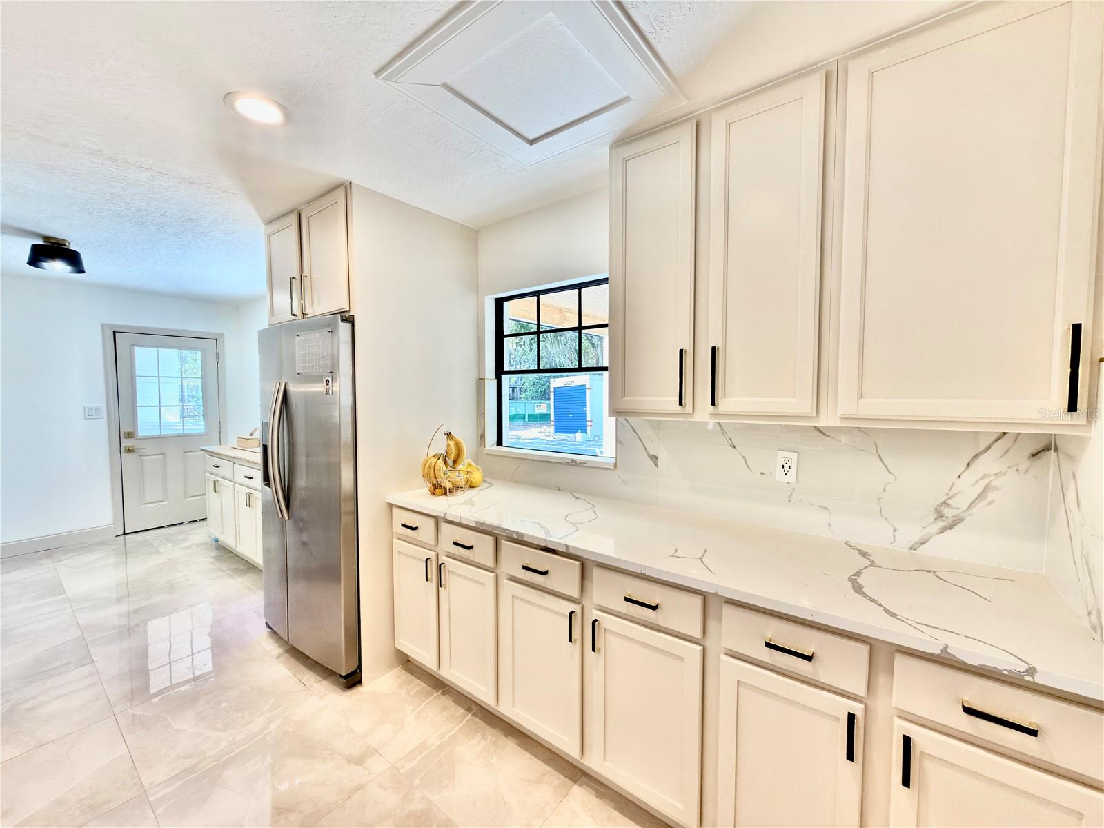 Image 17 of 41 For 36245 Spring Lake Boulevard