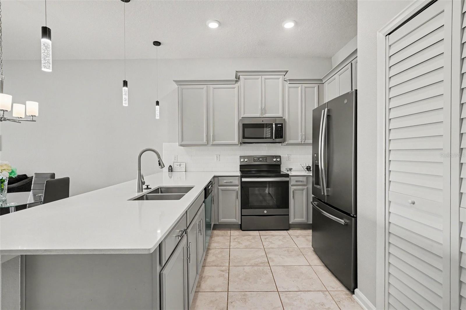 Image 11 of 29 For 833 Ocean Course Avenue 833