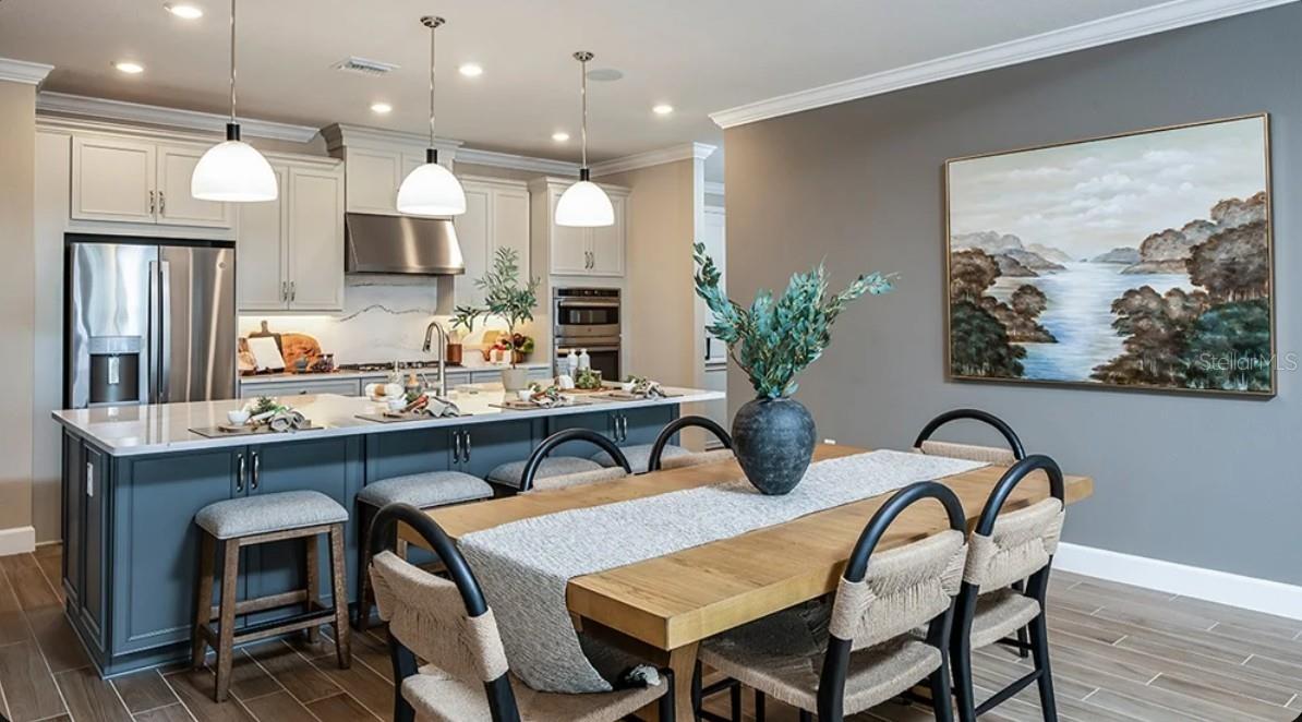 Image 6 of 17 For 823 Junonia Boulevard