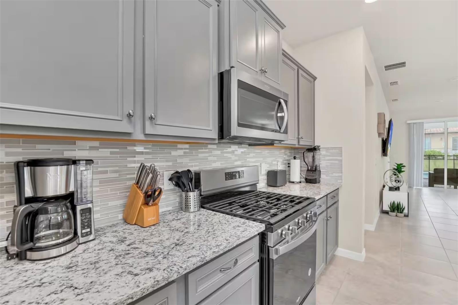 Image 10 of 58 For 7267 Oakmoss Loop