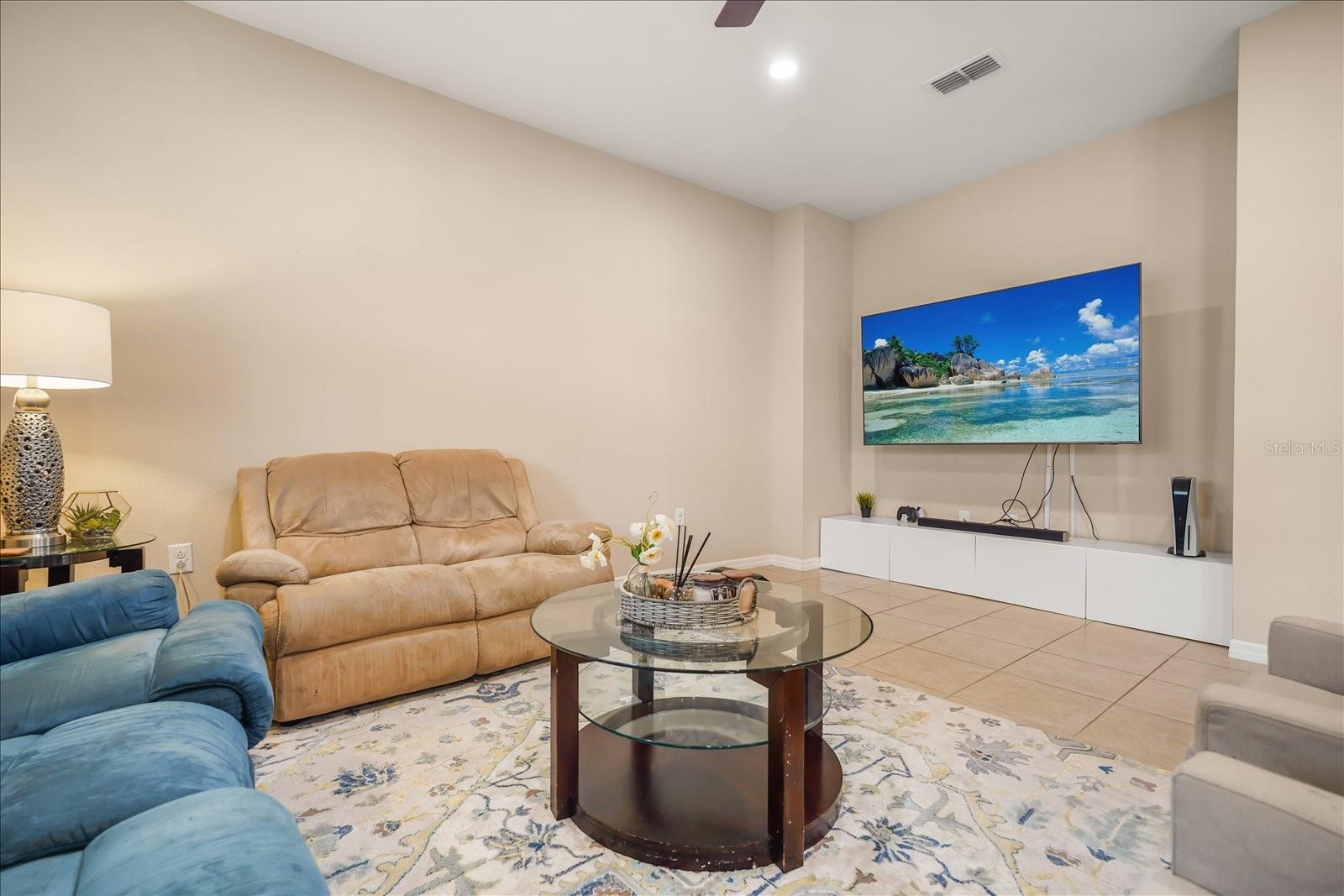 Image 13 of 43 For 3440 Canvas Street
