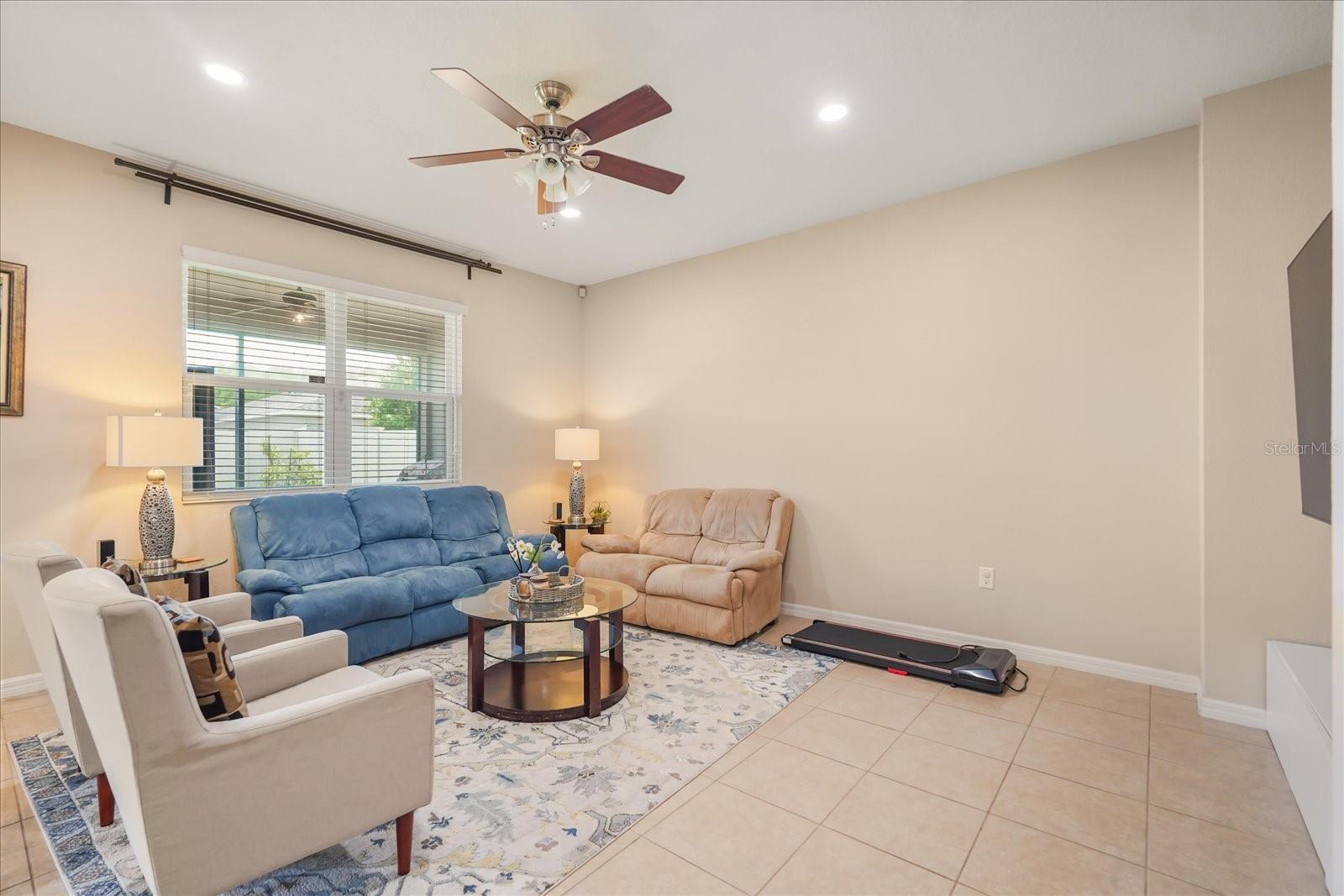 Image 6 of 43 For 3440 Canvas Street