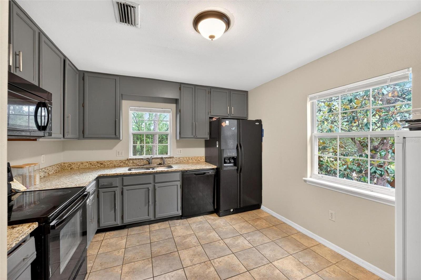 Image 10 of 44 For 7302 Olympia Court