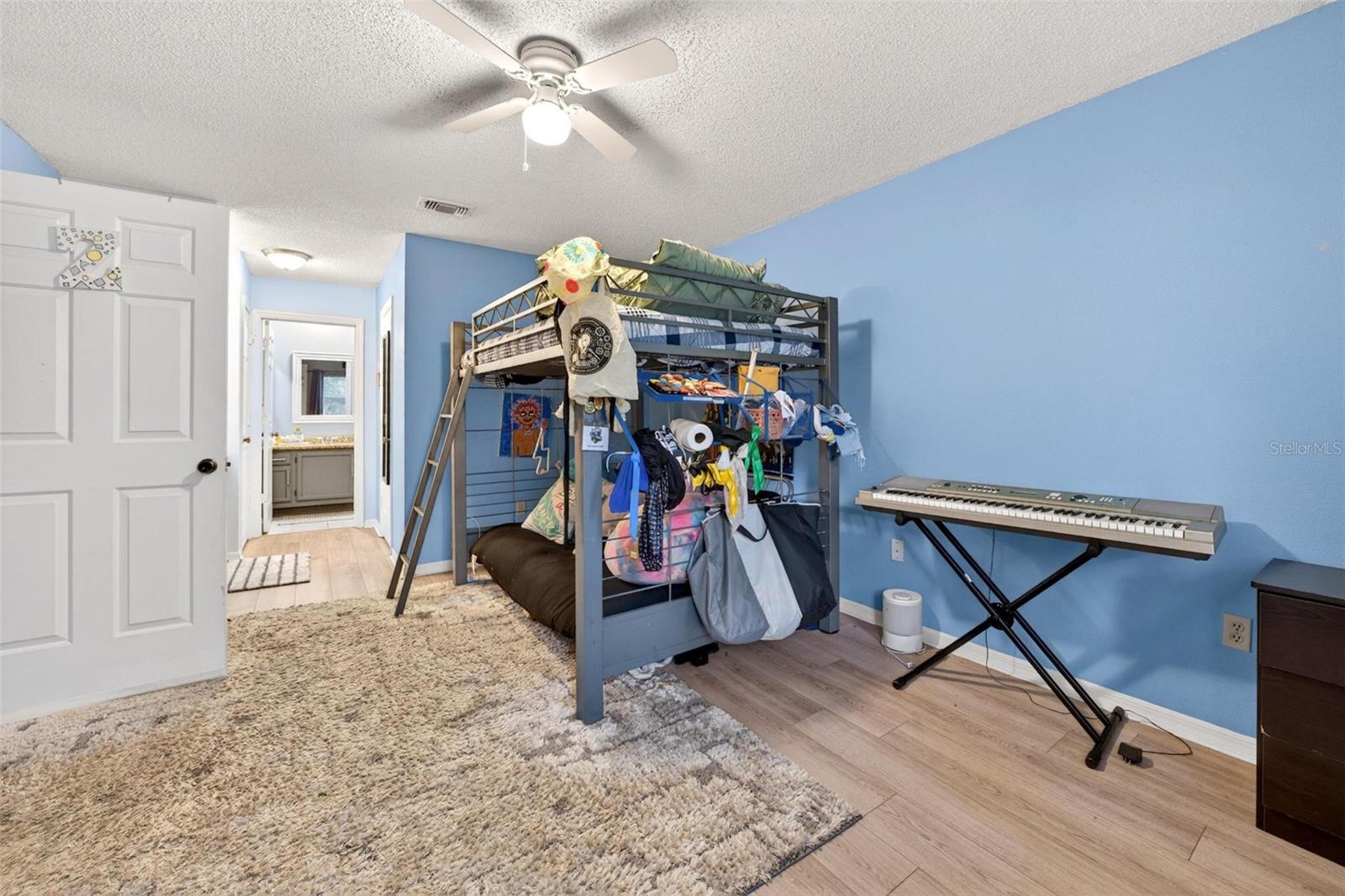 Image 25 of 44 For 7302 Olympia Court