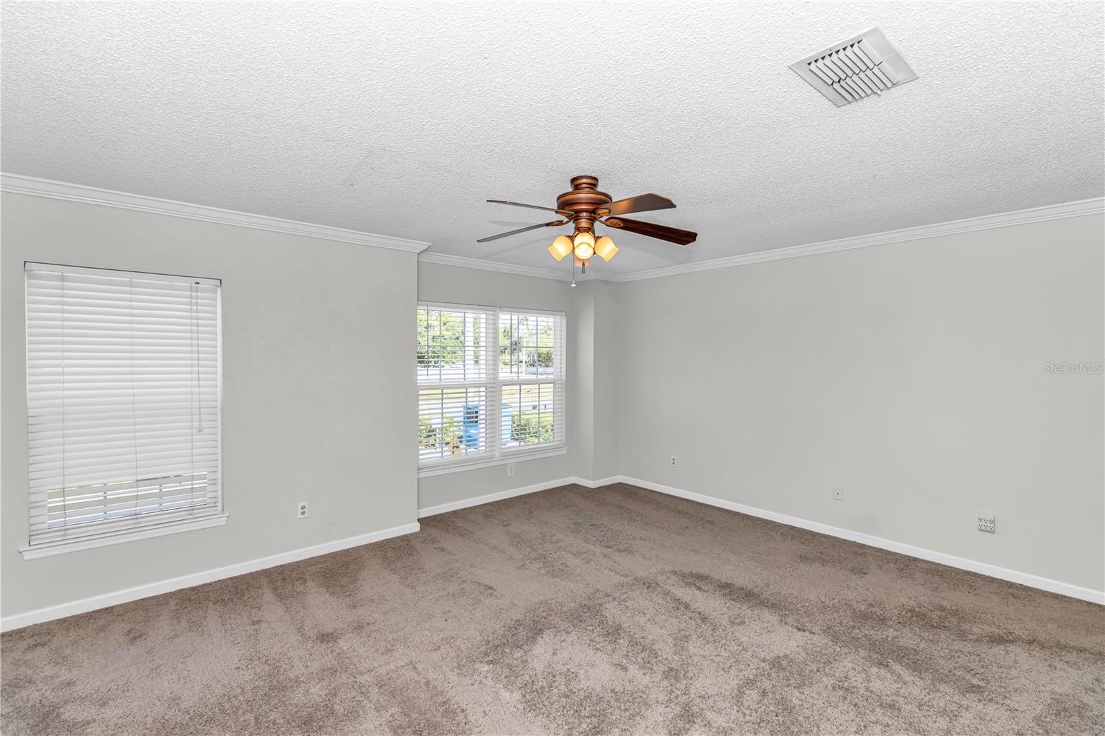 Image 15 of 36 For 4490 Brook Hollow Circle