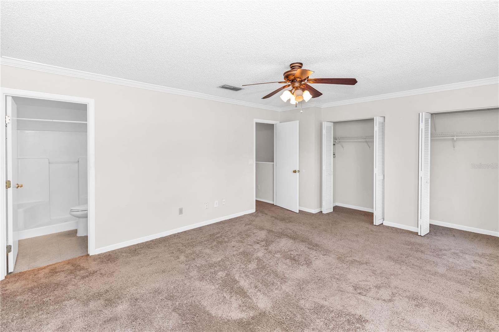 Image 21 of 36 For 4490 Brook Hollow Circle