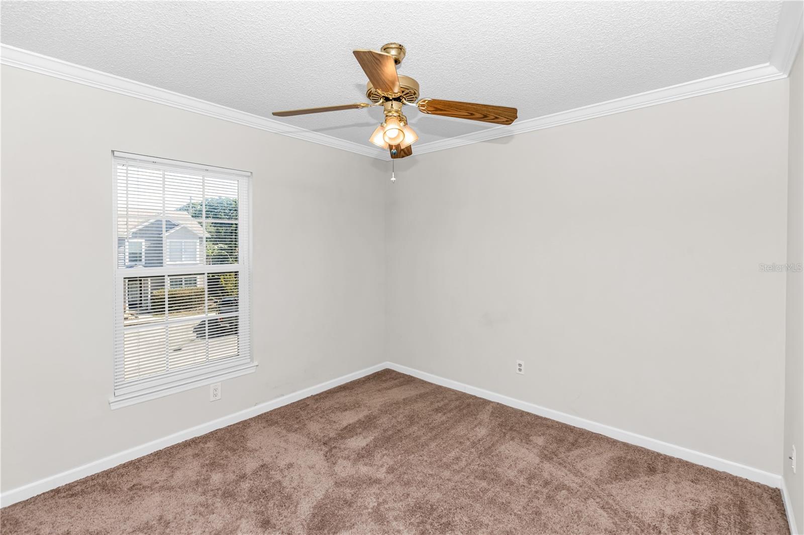 Image 23 of 36 For 4490 Brook Hollow Circle