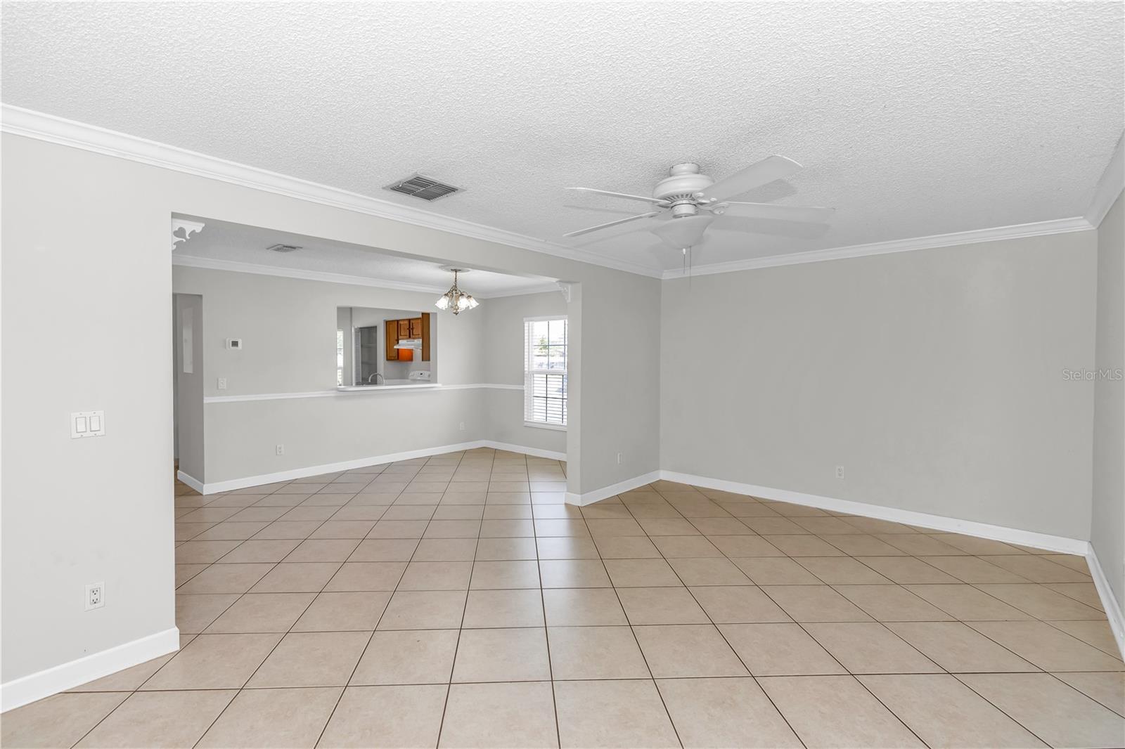 Image 4 of 36 For 4490 Brook Hollow Circle