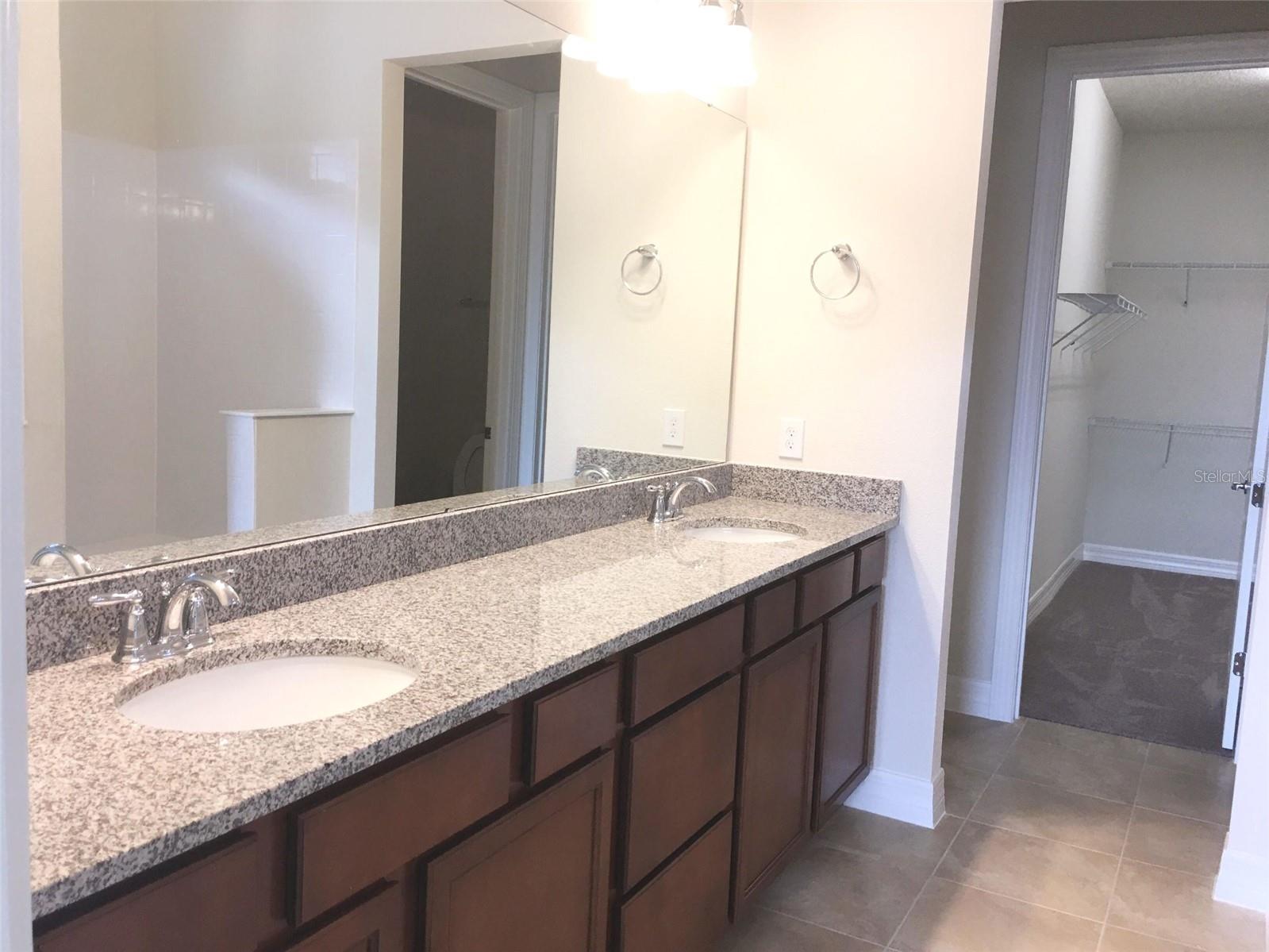 Image 10 of 19 For 11625 Meadow Grove Cir