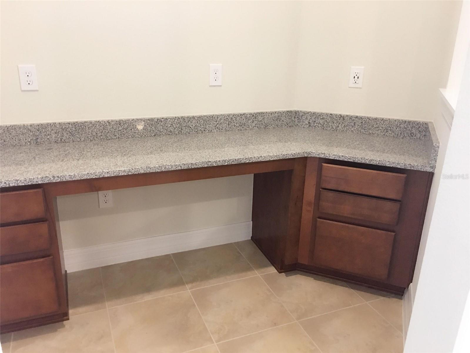 Image 11 of 19 For 11625 Meadow Grove Cir