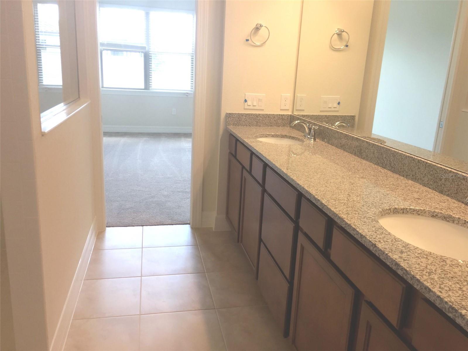 Image 12 of 19 For 11625 Meadow Grove Cir