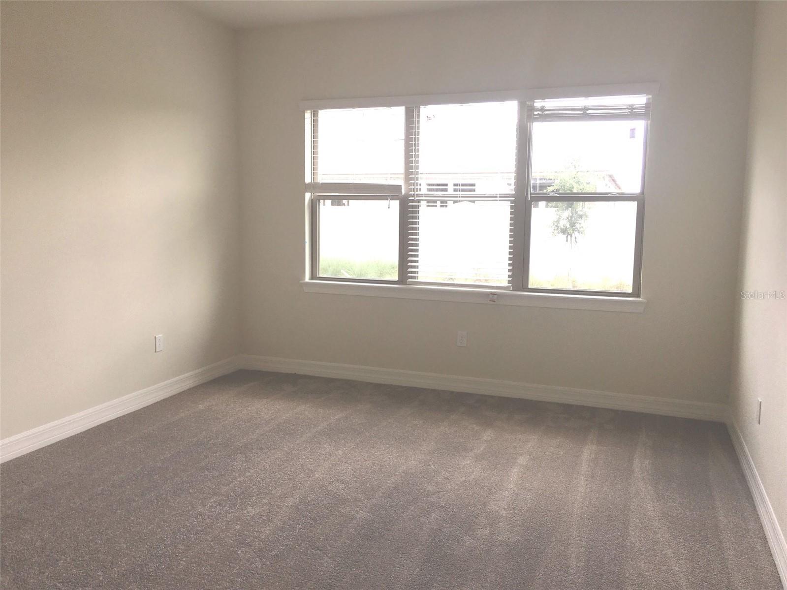Image 16 of 19 For 11625 Meadow Grove Cir