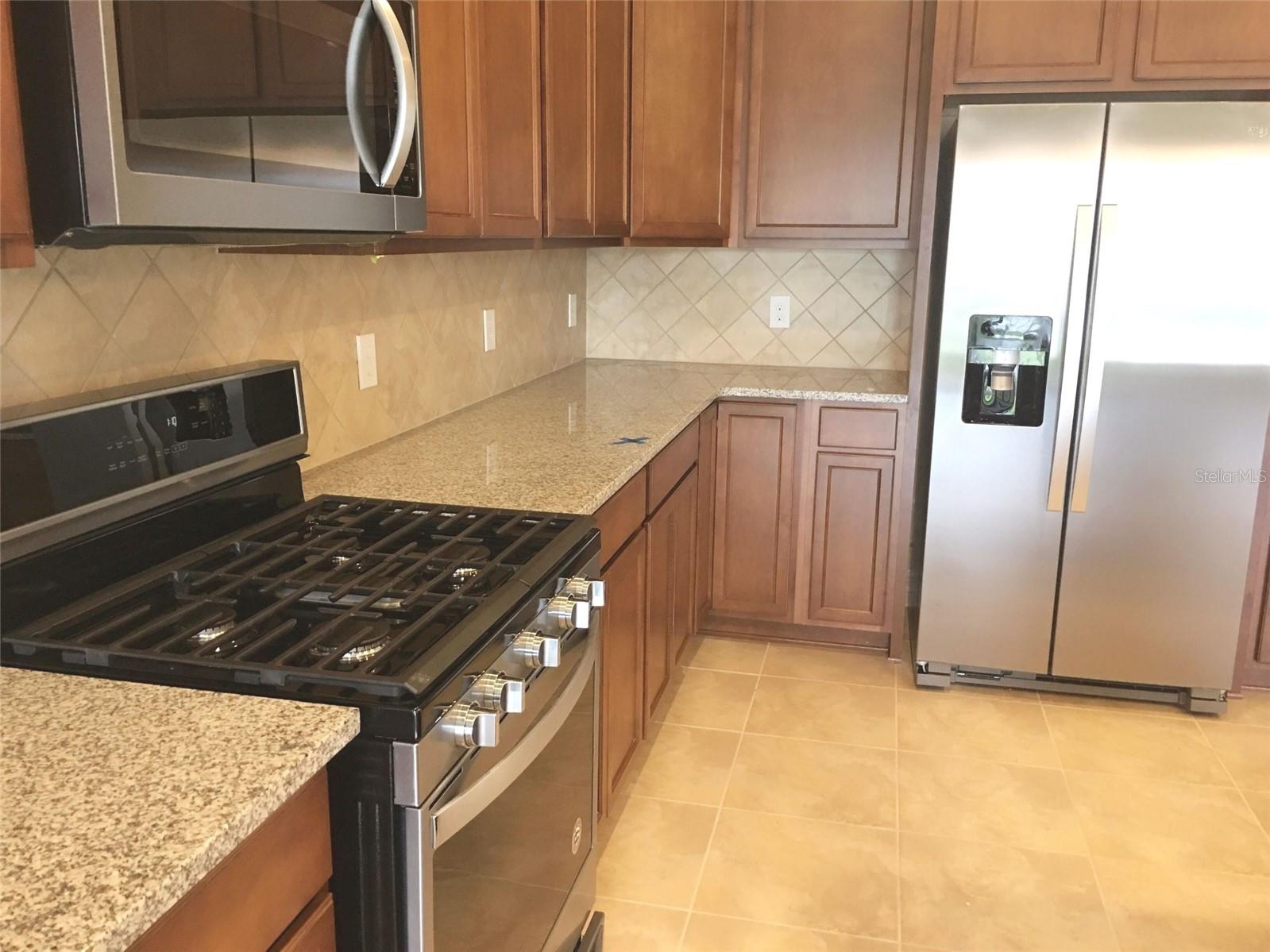 Image 5 of 19 For 11625 Meadow Grove Cir