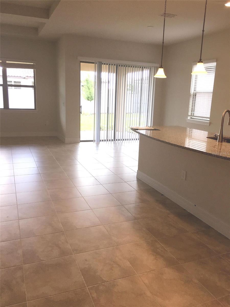 Image 6 of 19 For 11625 Meadow Grove Cir