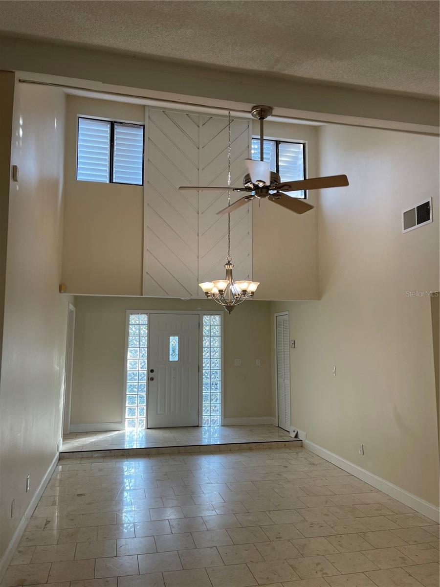 Image 2 of 14 For 620 Locust Court