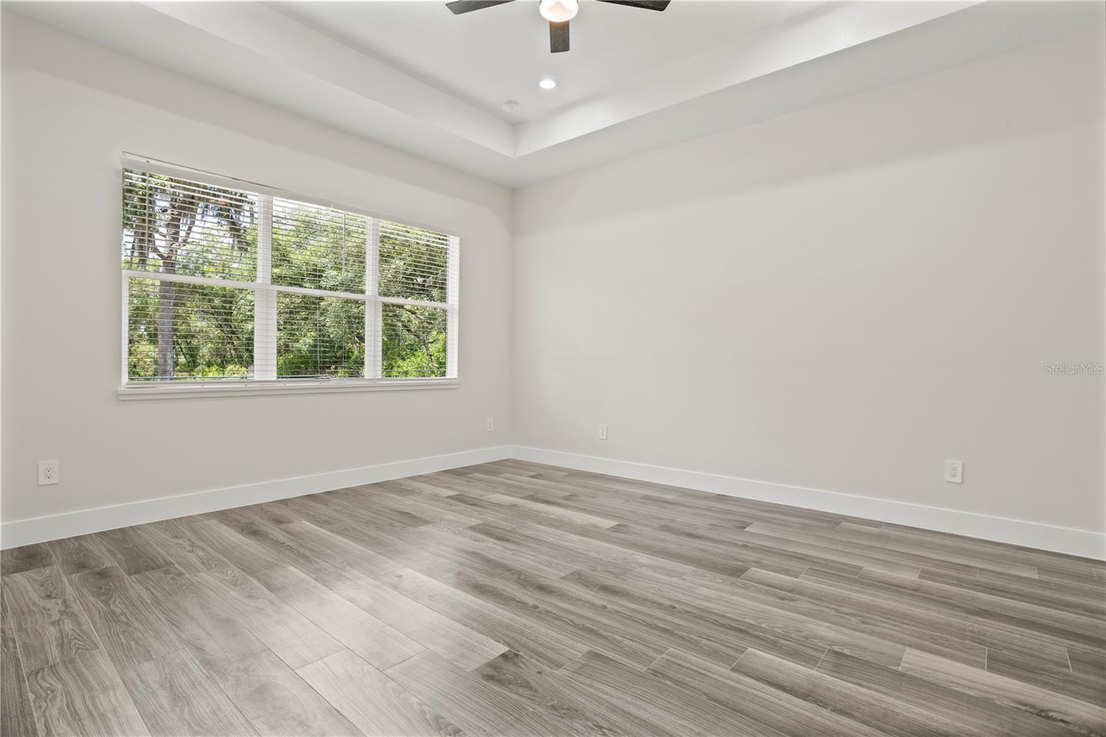 Image 36 of 53 For 30076 Apricot Avenue