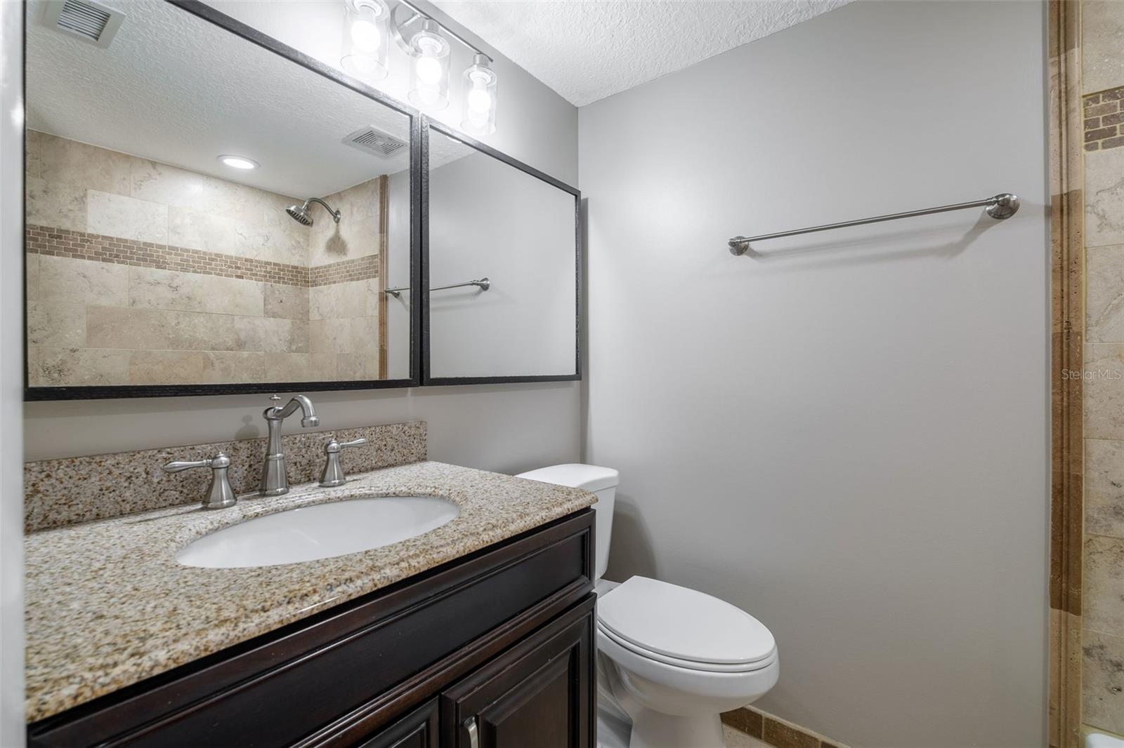 Image 20 of 28 For 4388 Lake Underhill Road 21c2