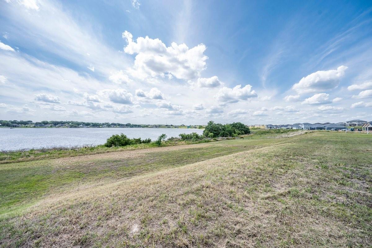 Image 11 of 22 For 4253 Juliana Lake Drive