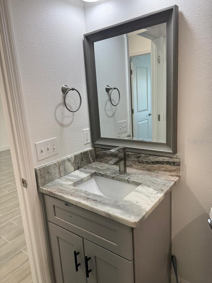 Image 17 of 28 For 309 Clermont Drive B