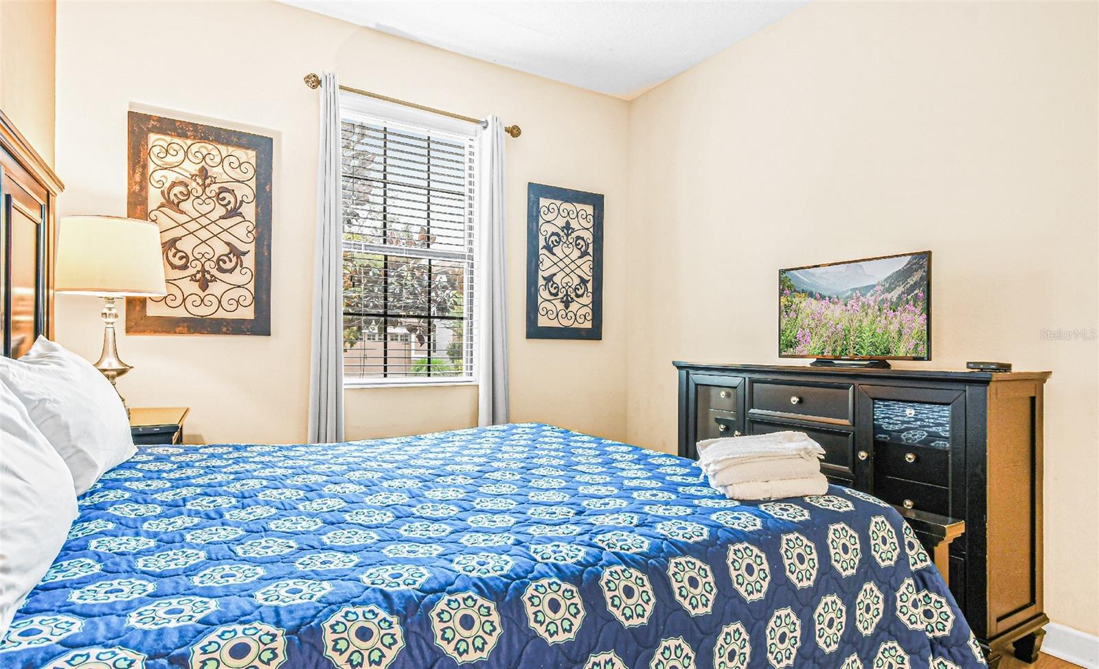 Image 16 of 55 For 9026 Shadow Mountain Street