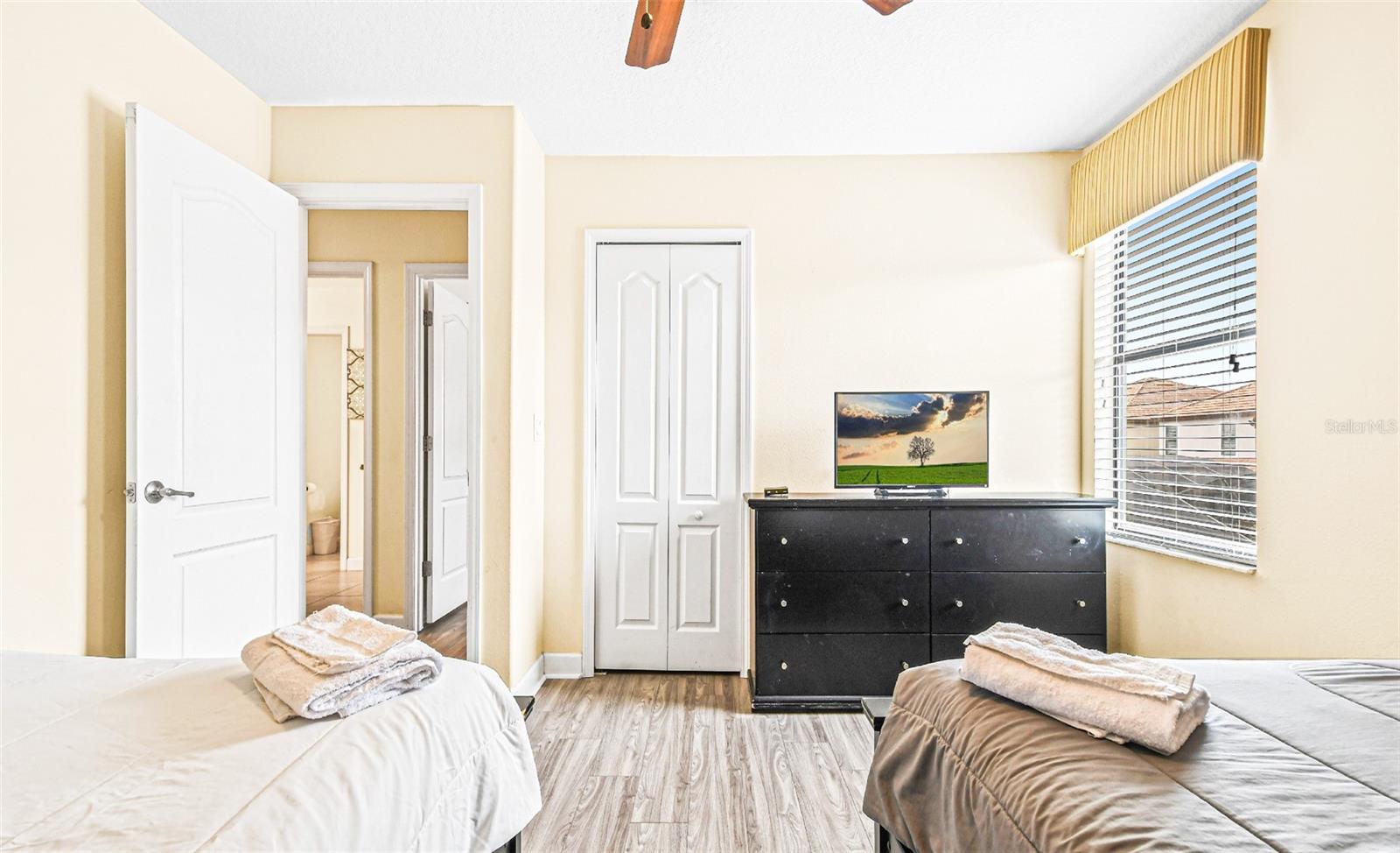 Image 18 of 55 For 9026 Shadow Mountain Street