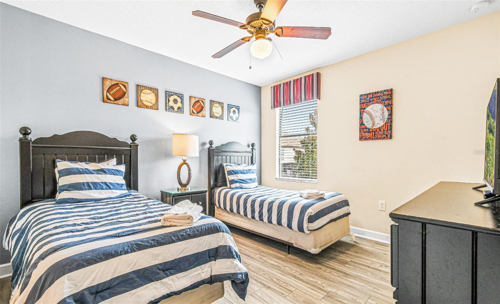 Image 41 of 55 For 9026 Shadow Mountain Street