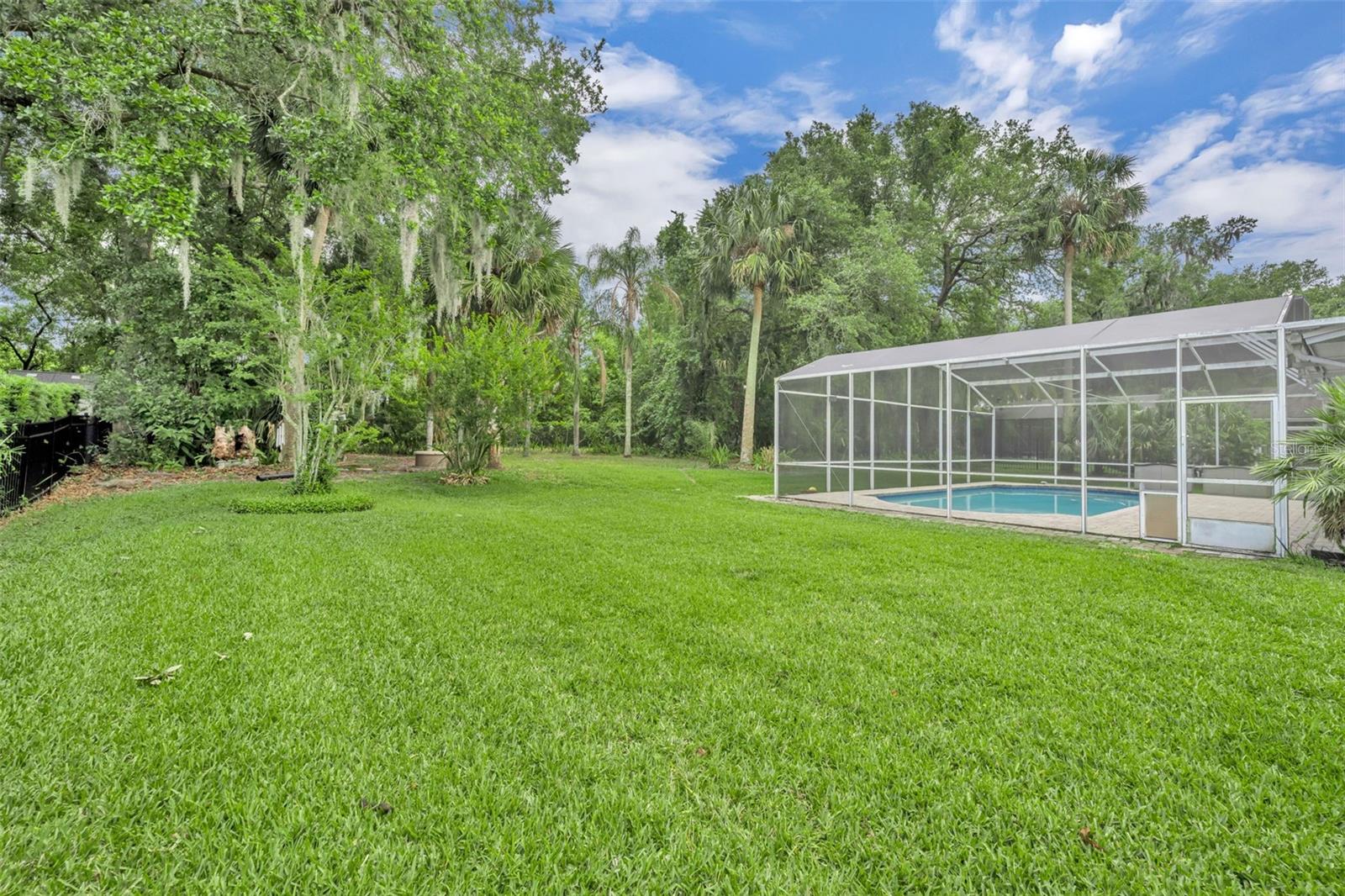 Image 4 of 57 For 1835 Seneca Boulevard