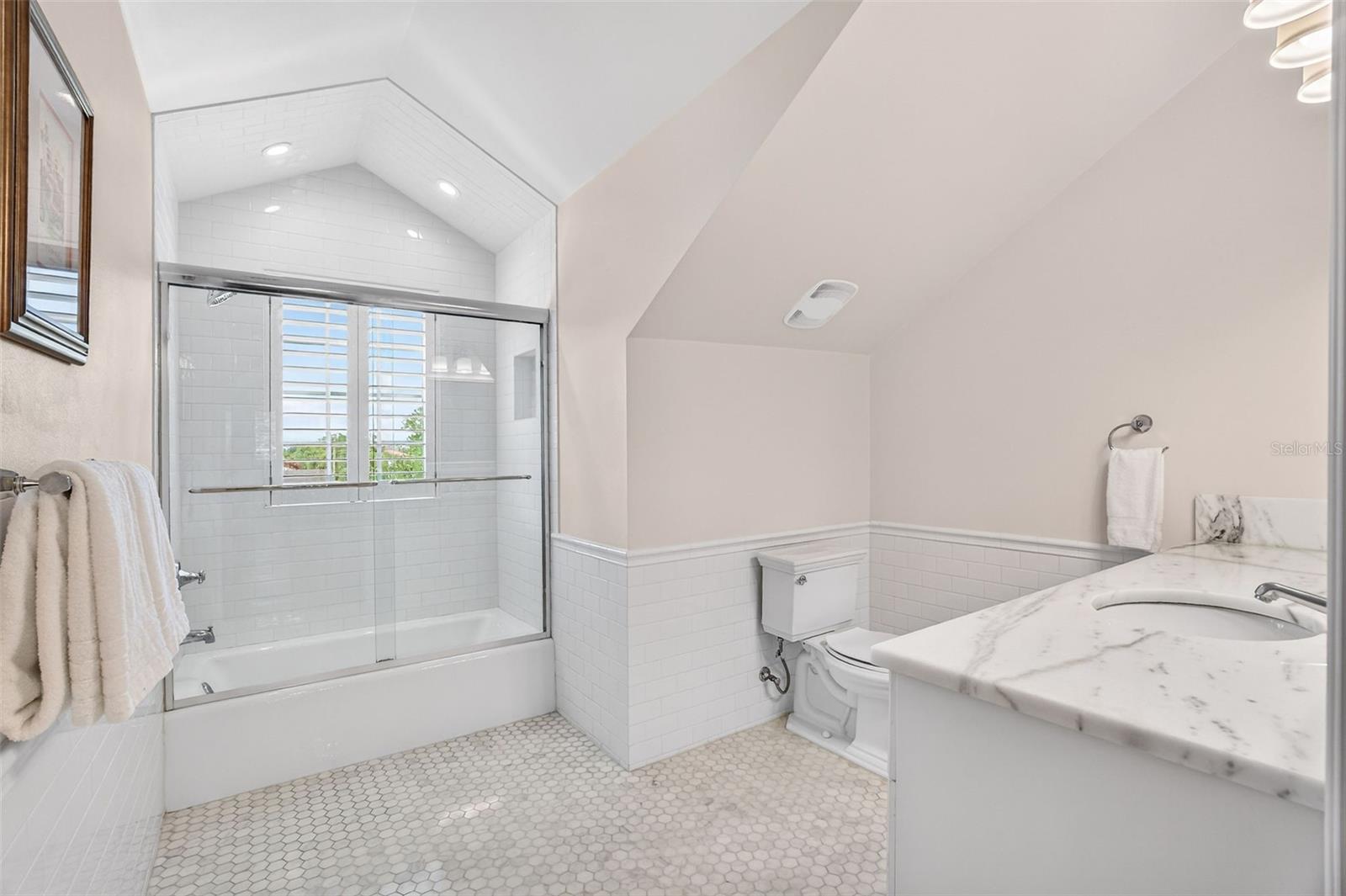 Image 30 of 58 For 670 Williams Drive