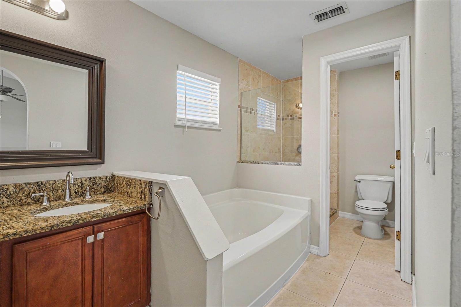 Image 11 of 17 For 821 Jarnac Drive