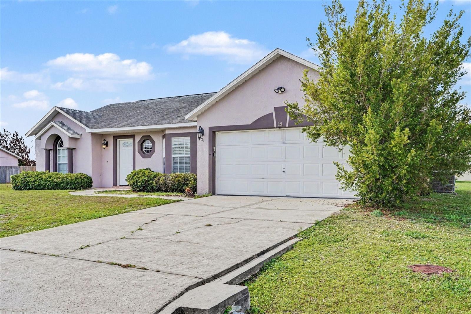 Image 2 of 17 For 821 Jarnac Drive