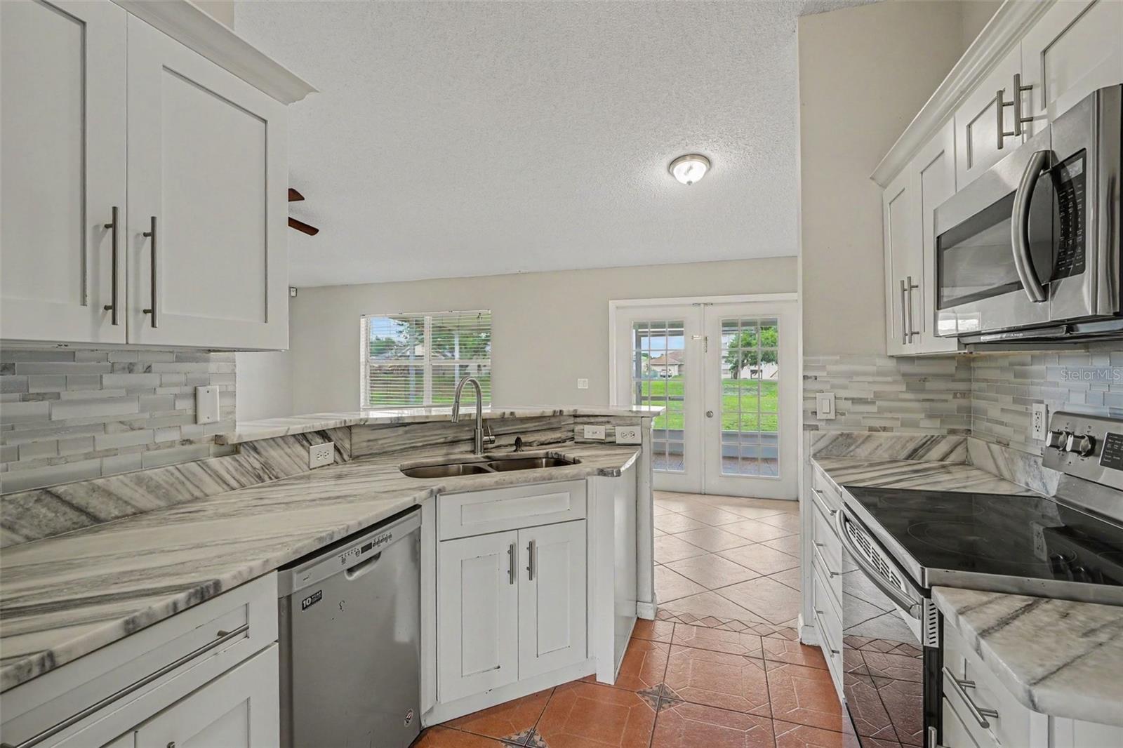 Image 8 of 17 For 821 Jarnac Drive