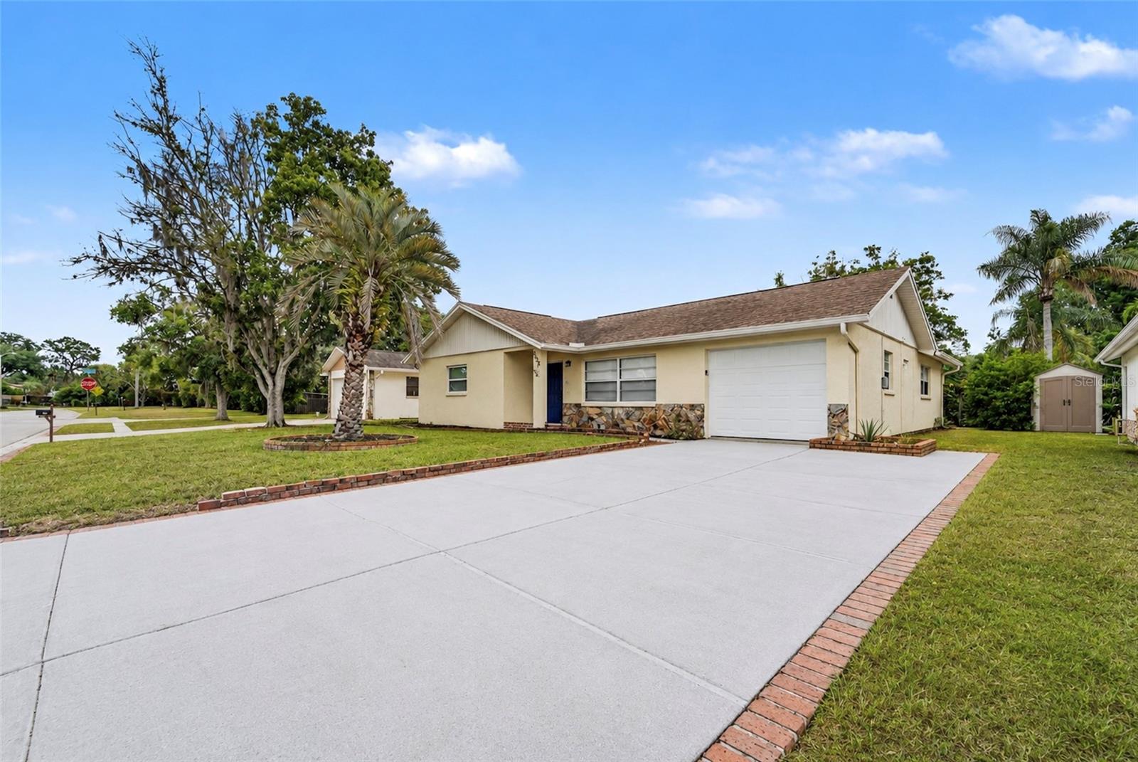 Image 2 of 14 For 8332 Fishhawk Avenue