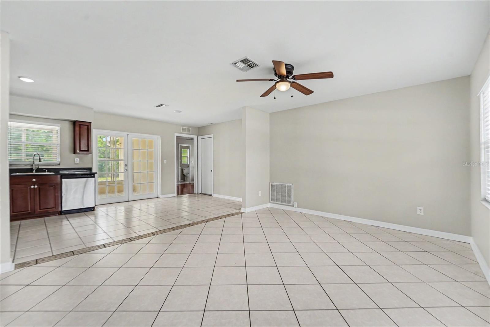 Image 4 of 14 For 8332 Fishhawk Avenue