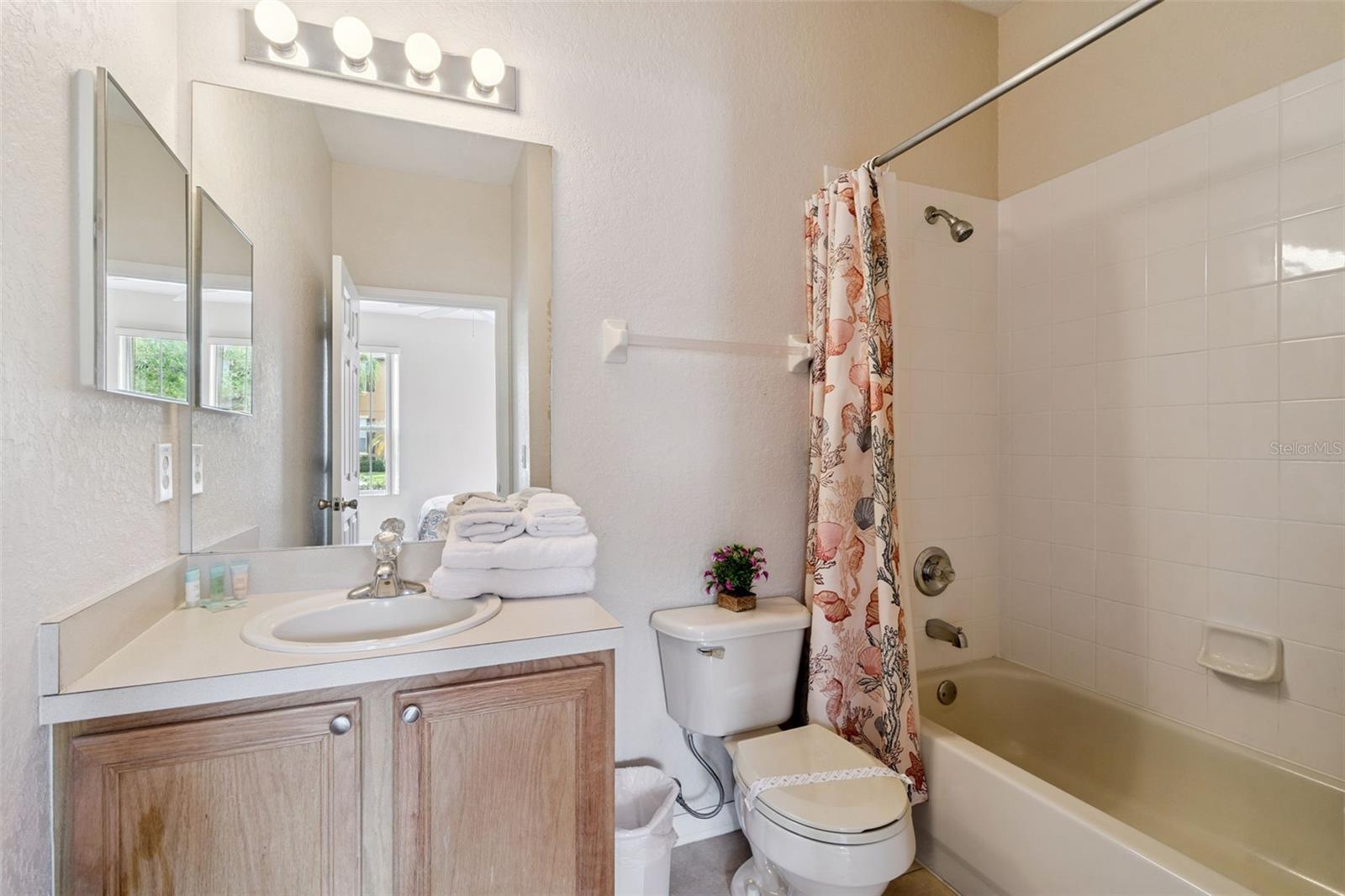 Image 12 of 20 For 2205 Calabria Avenue