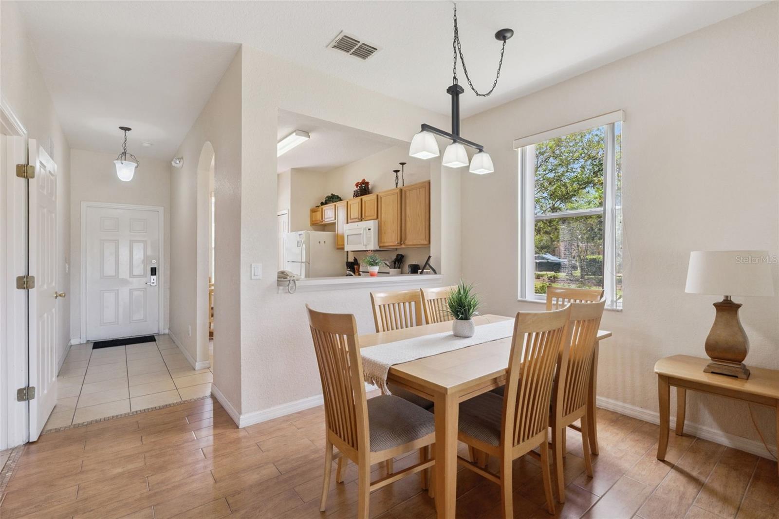 Image 5 of 20 For 2205 Calabria Avenue