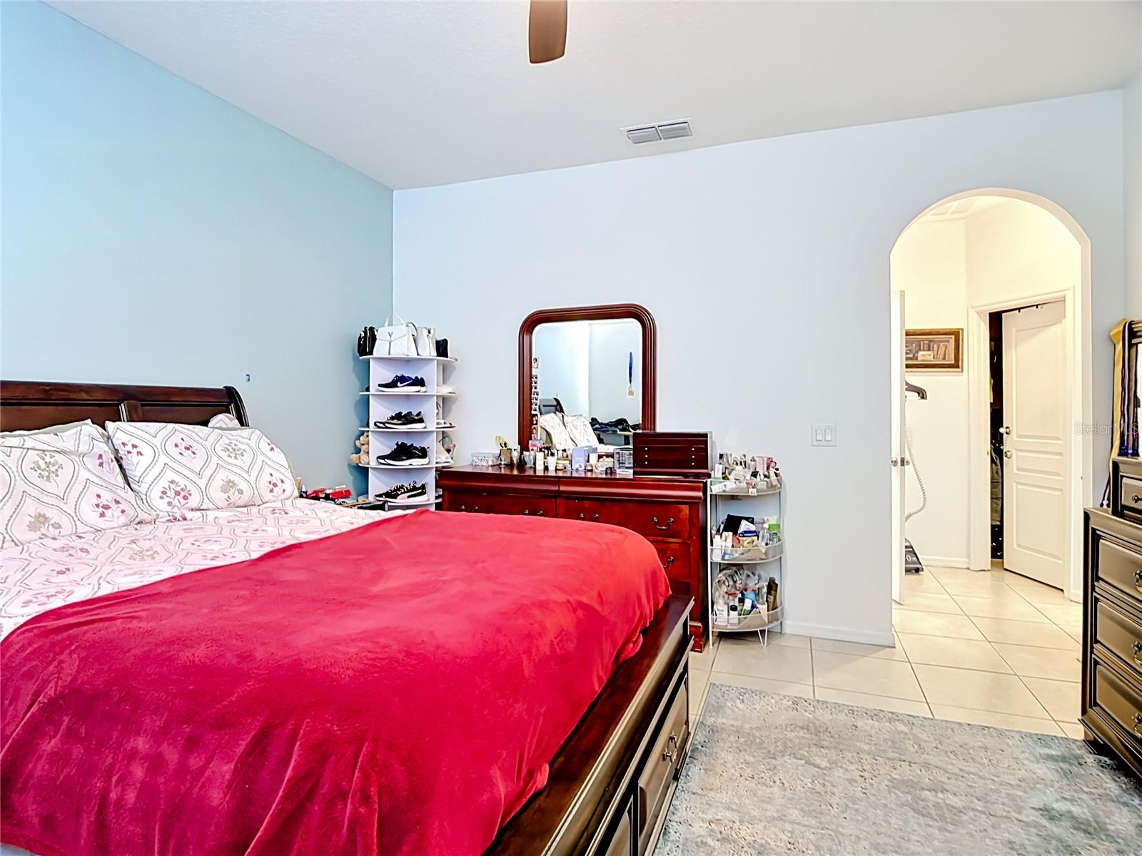 Image 15 of 39 For 4605 Doral Park Avenue
